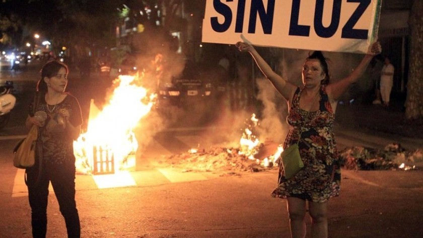 “Panorama complicado”: alertan por cortes de luz durante el verano