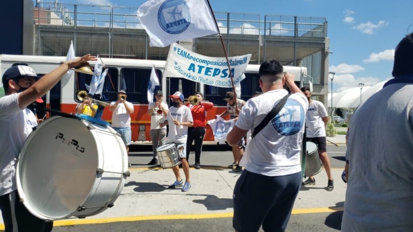 Sindicato de controladores aéreos lanzó paro en todos los aeropuertos del país