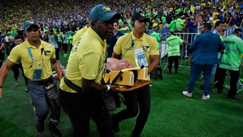 La policía brasileña reprimió a hinchas argentinos en el Maracaná