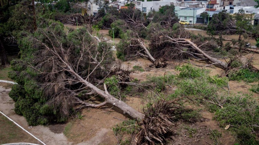 Alerta roja por calor en dos provincias y amarilla por tormentas en otras cuatro