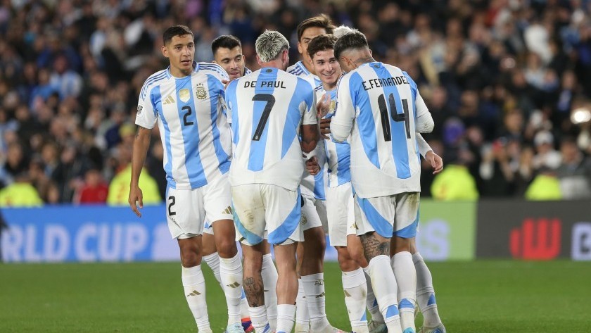 Eliminatorias Sudamericanas: Argentina derrotó 3 a 0 a Chile en el Monumental