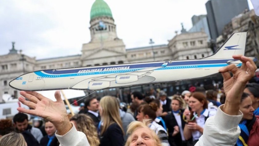 El Presidente habilitará la privatización de Aerolíneas Argentinas con un decreto