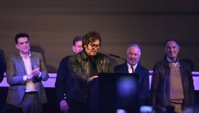 Milei arremete contra el kirchnerismo en La Plata: “Hay que sacarlos a patadas”