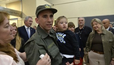 Nahuel Gallo llegó a Argentina y se reencontró con su familia