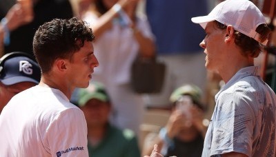 Juan Manuel Cerúndolo dio el batacazo y eliminó a Sinner en Roland Garros