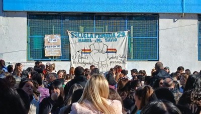 Los sindicatos docentes van al paro este martes en Provincia por paritarias, jubilaciones y el IOMA