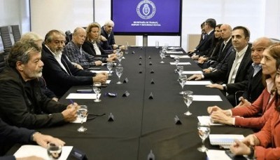 El Gobierno reúne a sindicatos y empresarios para definir aumento del Salario Mínimo, Vital y Móvil